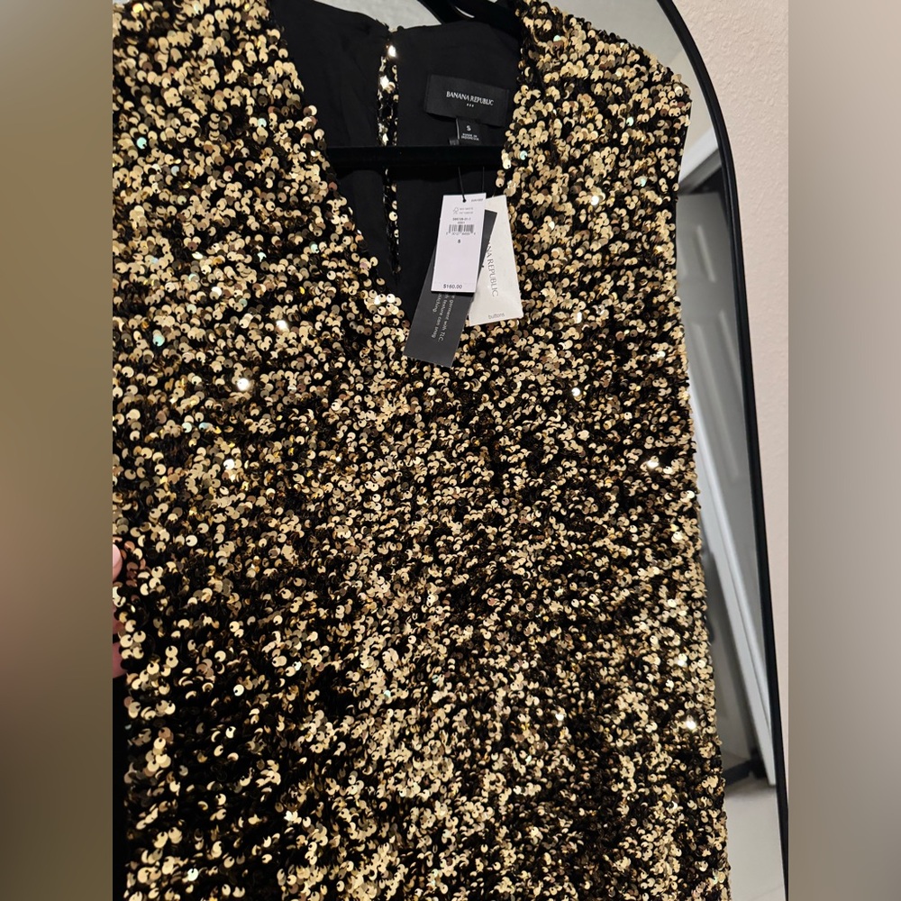 Banana Republic Gold Sequin Dress - Picture 6 of 10